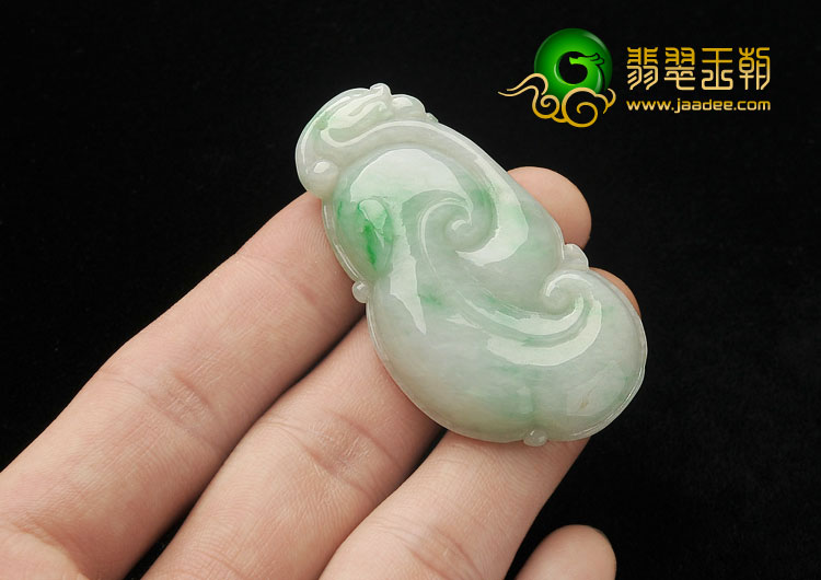 糯冰种飘翠缅甸翡翠A货如意挂件