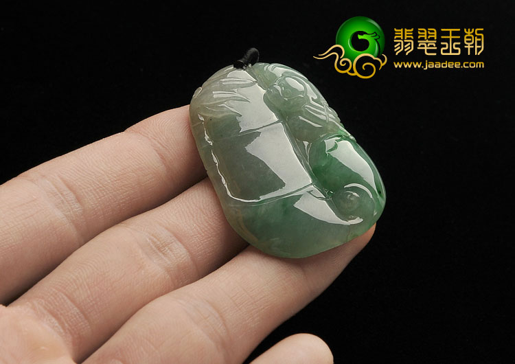 糯冰种飘翠缅甸翡翠A货节节高挂件