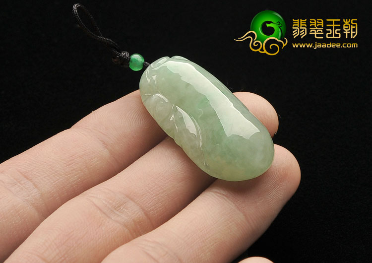 糯冰种晴水略飘翠缅甸翡翠A货福瓜挂件