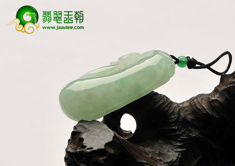 糯冰种晴水略飘翠缅甸翡翠A货福瓜挂件