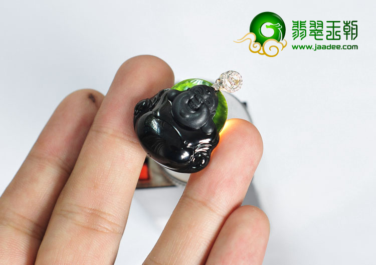 糯冰种墨翠缅甸翡翠A货玉佛挂件