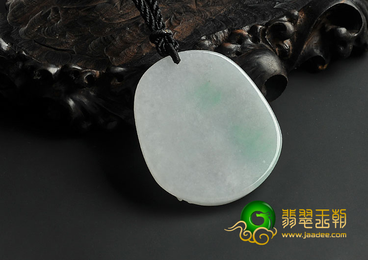 糯冰种略飘翠缅甸翡翠A货生肖羊挂件