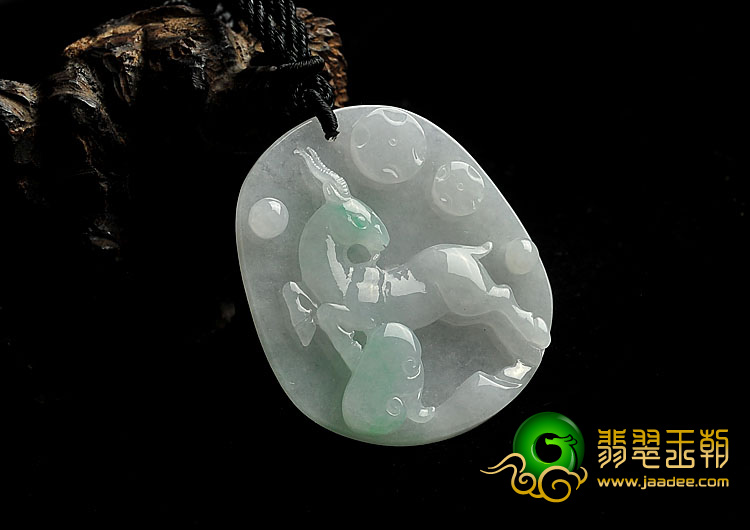 糯冰种略飘翠缅甸翡翠A货生肖羊挂件
