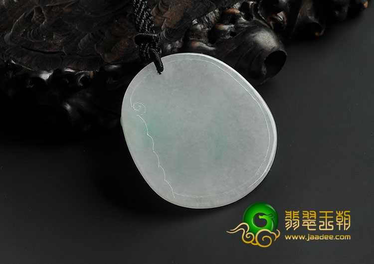 糯冰种略飘翠缅甸翡翠A货玉兔挂件