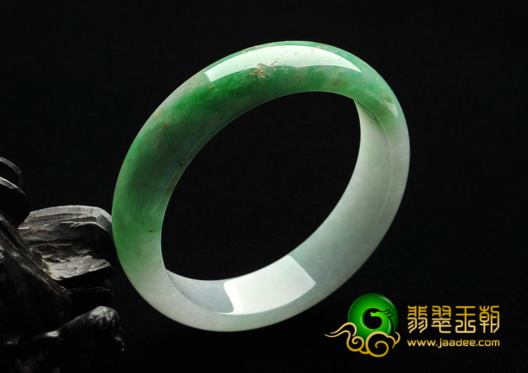 糯冰种翠色缅甸翡翠A货手镯（59.5mm）