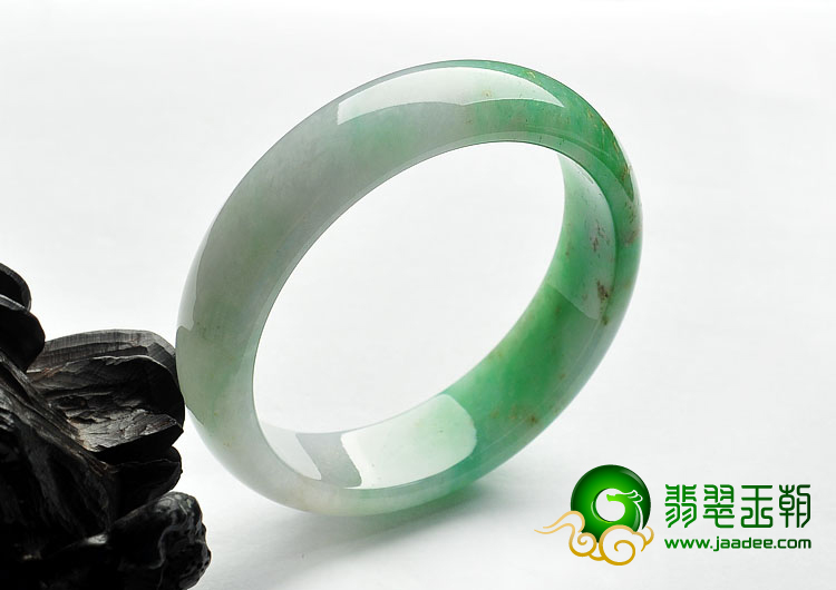 糯冰种翠色缅甸翡翠A货手镯（59.5mm）