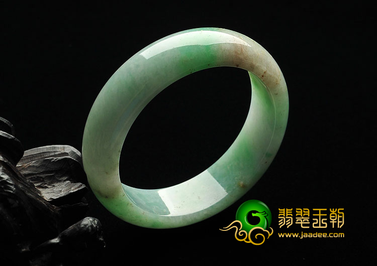 糯冰种翠色缅甸翡翠A货手镯（56mm）
