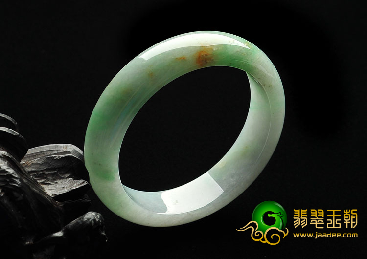 糯冰种翠色缅甸翡翠A货手镯（55.8mm）