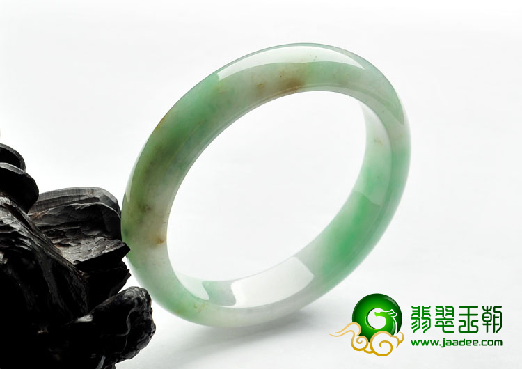 糯冰种翠色缅甸翡翠A货手镯（56.1mm）