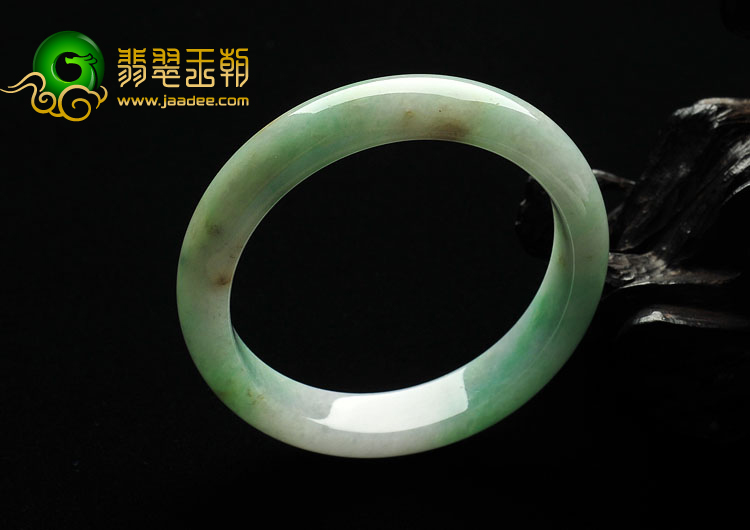 糯冰种翠色缅甸翡翠A货手镯（56.1mm）