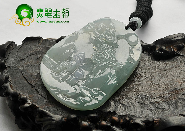 (超值推荐)冰种晴水略带紫罗兰缅甸翡翠A货望月怀远挂件