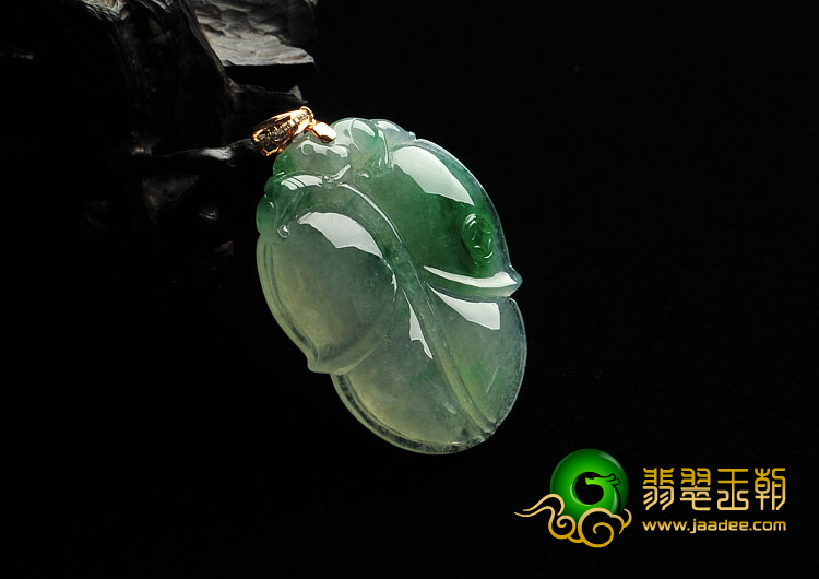 冰种飘翠缅甸翡翠A货叶子挂件