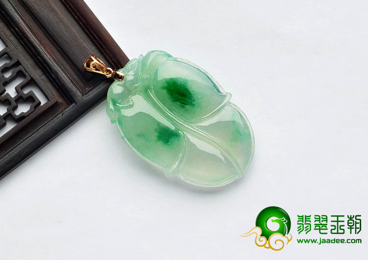 冰种飘翠缅甸翡翠A货叶子挂件