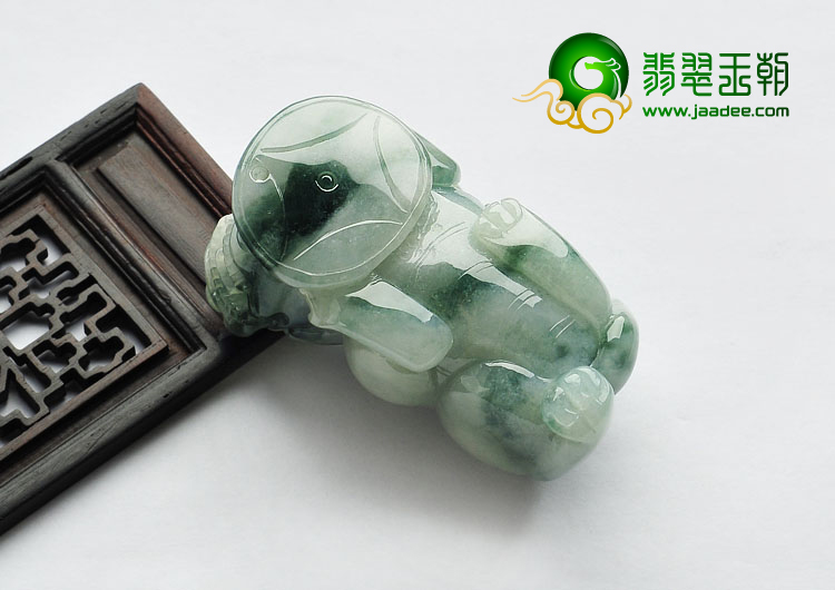 糯冰种飘花缅甸翡翠A货貔貅挂件/手玩件