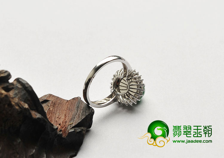 冰种正阳绿缅甸翡翠A货镶白金满绿戒指（真钻）