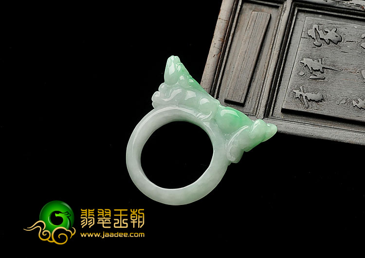 糯冰种飘翠缅甸翡翠A货貔貅指环