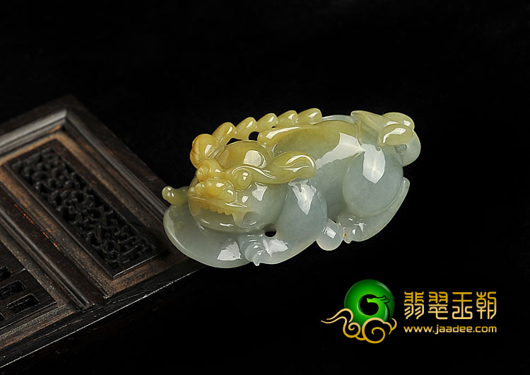 糯冰种晴水褐黄翡缅甸翡翠A货貔貅挂件（一对）