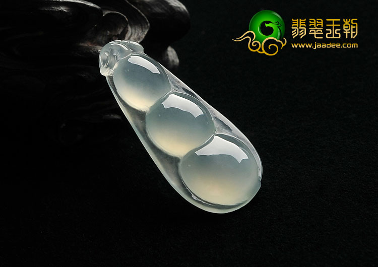 冰玻种晴水缅甸翡翠A货四季豆挂件