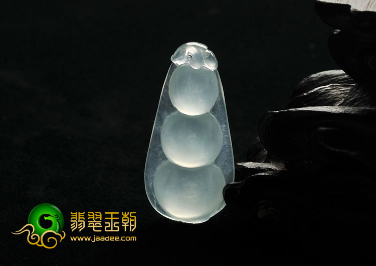 冰玻种晴水缅甸翡翠A货四季豆挂件