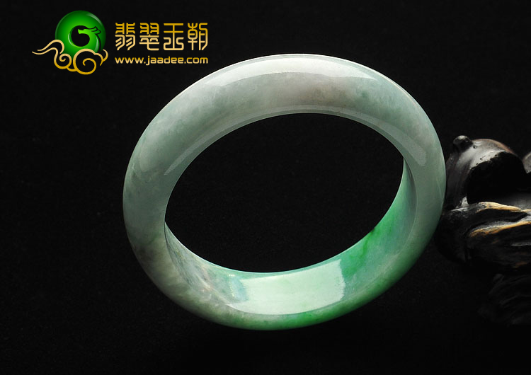 (超值推荐)糯冰种翠色缅甸翡翠A货手镯（55.7mm）