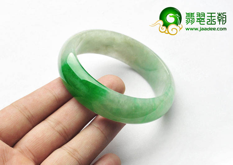 (超值推荐)糯冰种正阳绿缅甸翡翠A货手镯（57.6mm）
