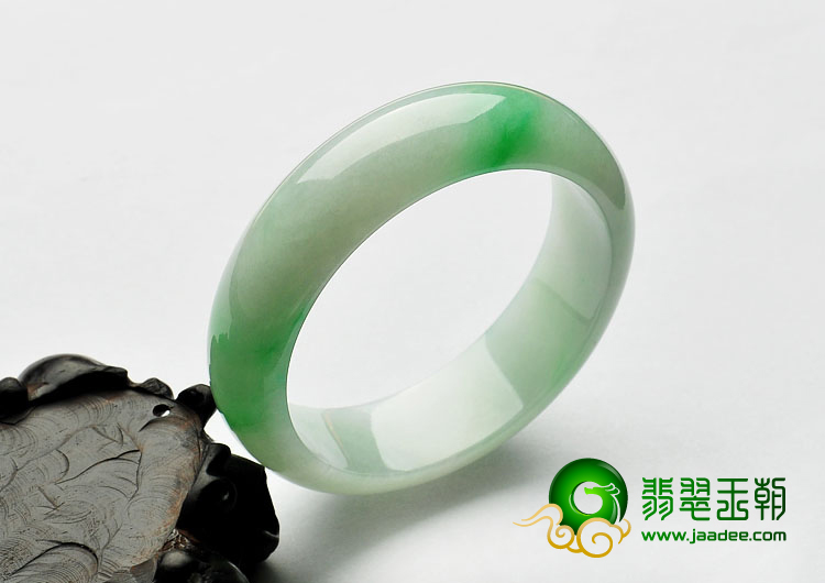 糯冰种飘翠缅甸翡翠A货手镯（54.1mm）