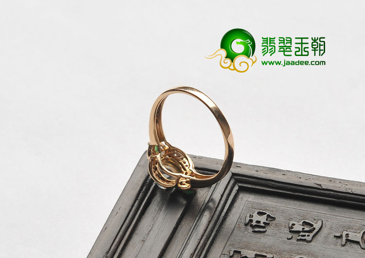 玻璃种无色缅甸翡翠A货镶玫瑰金戒指（真钻）