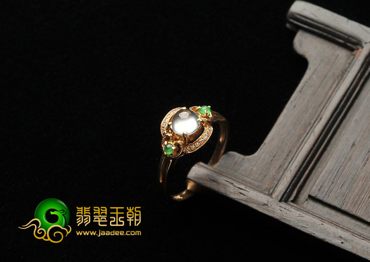 玻璃种无色缅甸翡翠A货镶玫瑰金戒指（真钻）