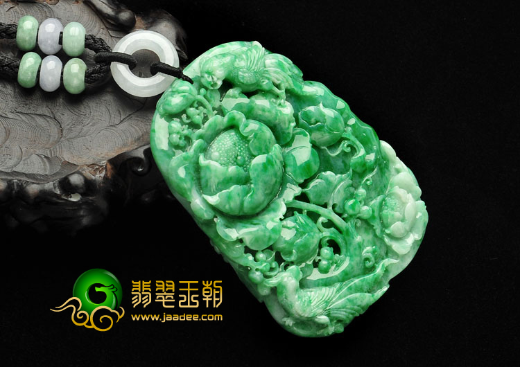 糯冰种翠色缅甸翡翠A货花开富贵挂件