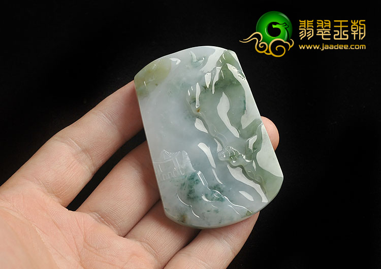 (超值推荐)糯冰种飘花缅甸翡翠A货山水牌挂件