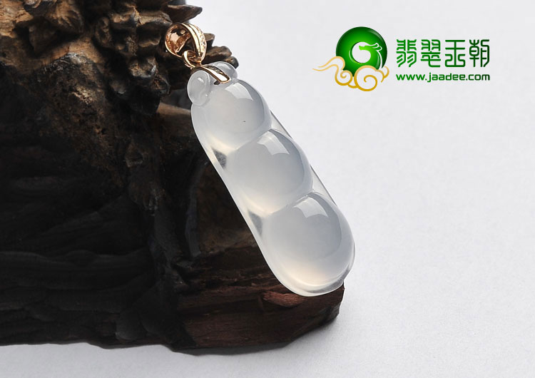 (超值推荐)冰种无色缅甸翡翠A货四季豆挂件