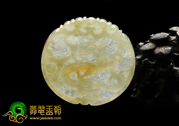 冰种黄翡缅甸翡翠A货龙牌挂件