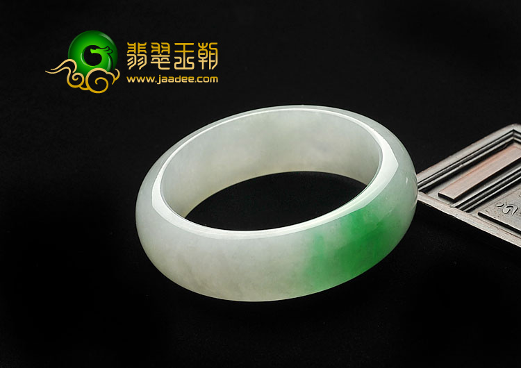 糯冰种阳绿缅甸翡翠A货手镯（53.3mm）
