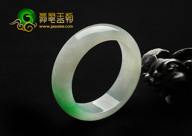 糯冰种阳绿缅甸翡翠A货手镯（53.3mm）
