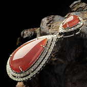 糯冰种红翡缅甸翡翠A货镶白金胸坠（真钻）