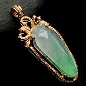 冰种飘翠缅甸翡翠A货镶玫瑰金福瓜胸坠（真钻）