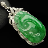 冰种飘翠缅甸翡翠A货镶白金如意胸坠（真钻）