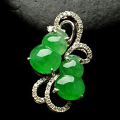 冰种翠色缅甸翡翠A货镶白金葫芦胸坠（真钻）