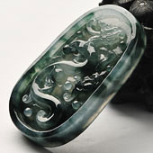 冰种飘花缅甸翡翠A货龙牌挂件