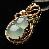 冰种晴水缅甸翡翠A货镶玫瑰金葫芦胸坠（真钻）
