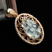 冰玻种无色缅甸翡翠A货镶玫瑰金金鱼胸坠（真钻）