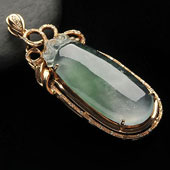 冰种飘花缅甸翡翠A货镶玫瑰金福瓜胸坠（真钻）