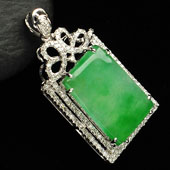 冰种飘翠缅甸翡翠A货镶白金方牌胸坠（真钻）