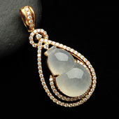 冰种无色缅甸翡翠A货镶玫瑰金葫芦胸坠（水钻）
