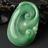 糯冰种翠色缅甸翡翠A货如意挂件