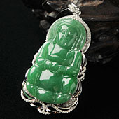 糯冰种豆色缅甸翡翠A货镶白金观音胸坠（真钻）