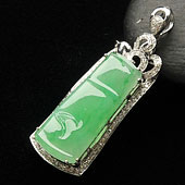 冰种翠色缅甸翡翠A货镶白金节节高胸坠（真钻）