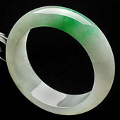糯冰种阳绿缅甸翡翠A货手镯（53.3mm）