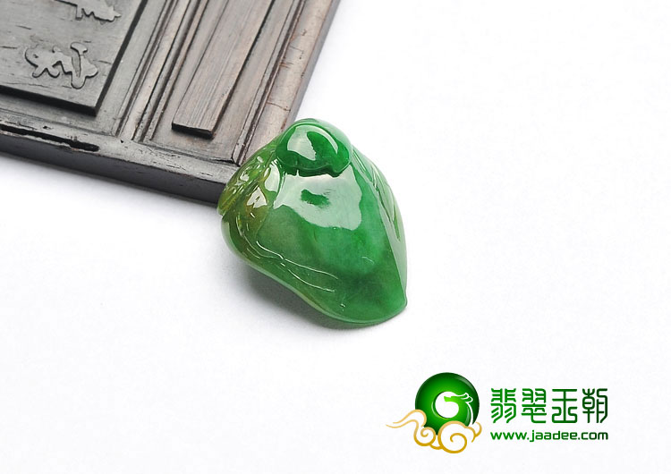 糯冰种黄加绿缅甸翡翠A货寿桃挂件