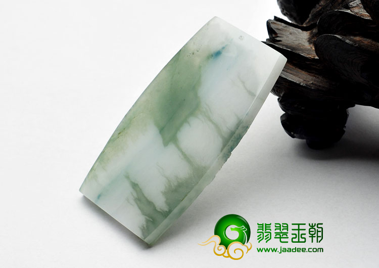 糯冰种白底飘花缅甸翡翠A货山水牌挂件